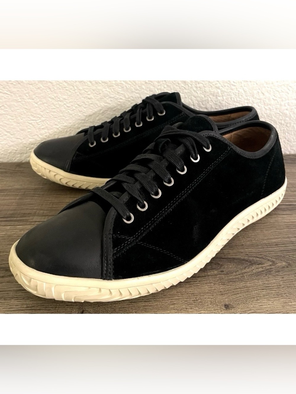 John Varvatos Star USA Hattan Mens Size US 10.5 M Black Leather Low Top Sneaker